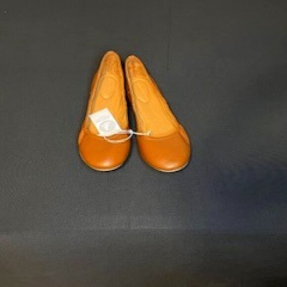Universal Thread Shoes - Women's Universal Thread Cognac Paulina Ballet Flats, Size 9.5
